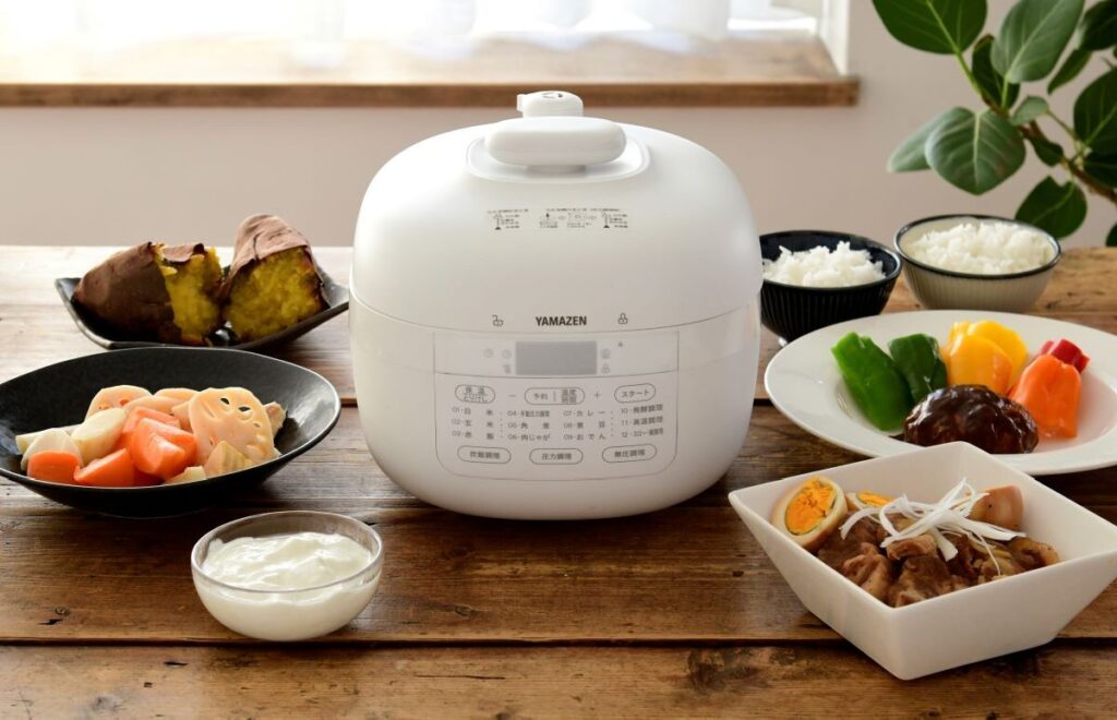 山善(YAMAZEN)の「電気圧力鍋 2.2L EPCB-M220」