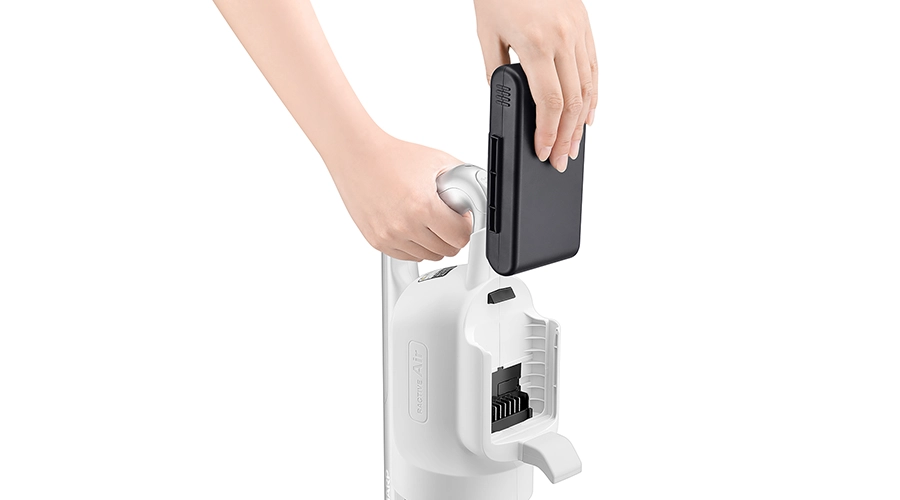 大容量バッテリー（2500mAh）を搭載。